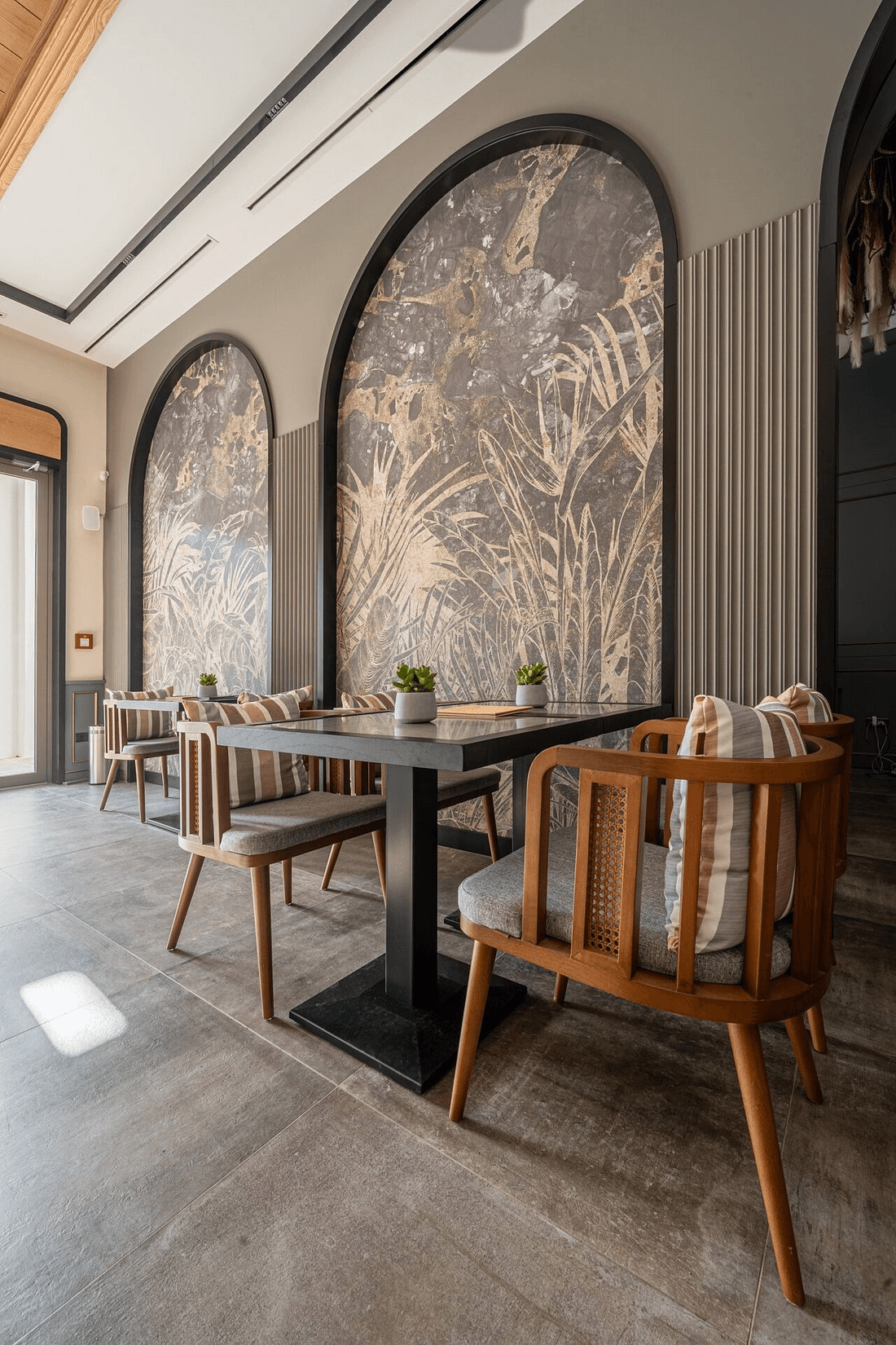 Luča Restaurant interior